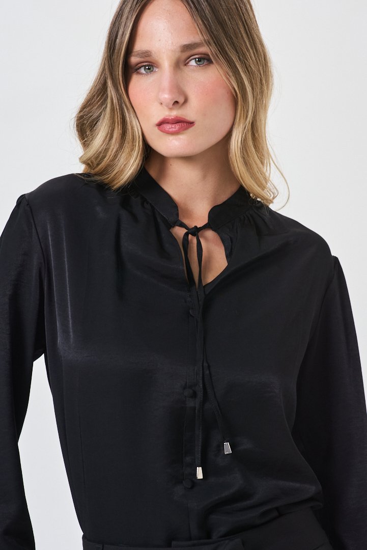 BLUSA CUELLO MAO CON LAZOS - Imagen 2