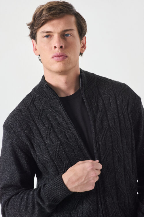 SWEATER CARDIGAN CIERRE PUNTO ESPIGA