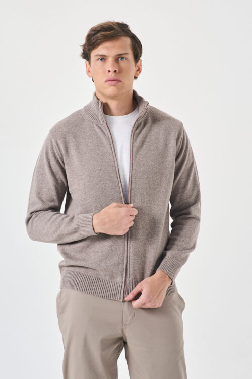 SWEATER CAMPERA CON CIERRE