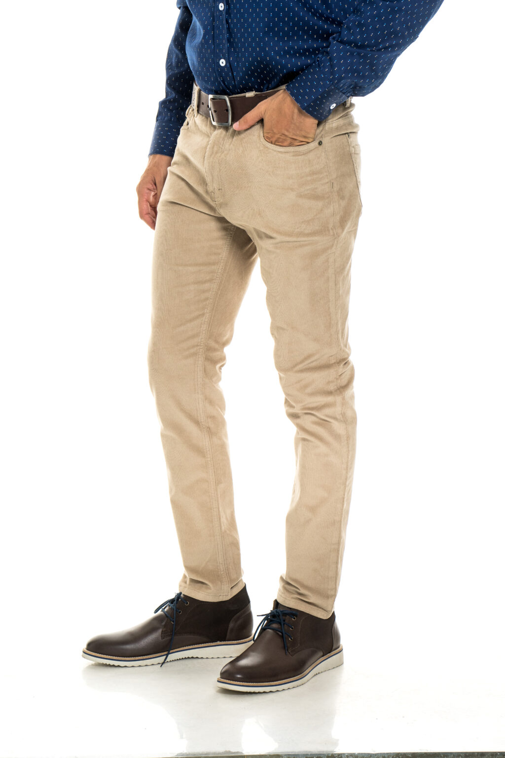 PANTALÓN CORDEROY CHUCK - Imagen 2