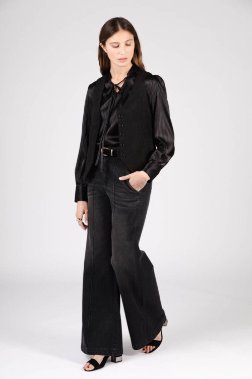 CHALECO SASTRERO CORTO EN SUADE