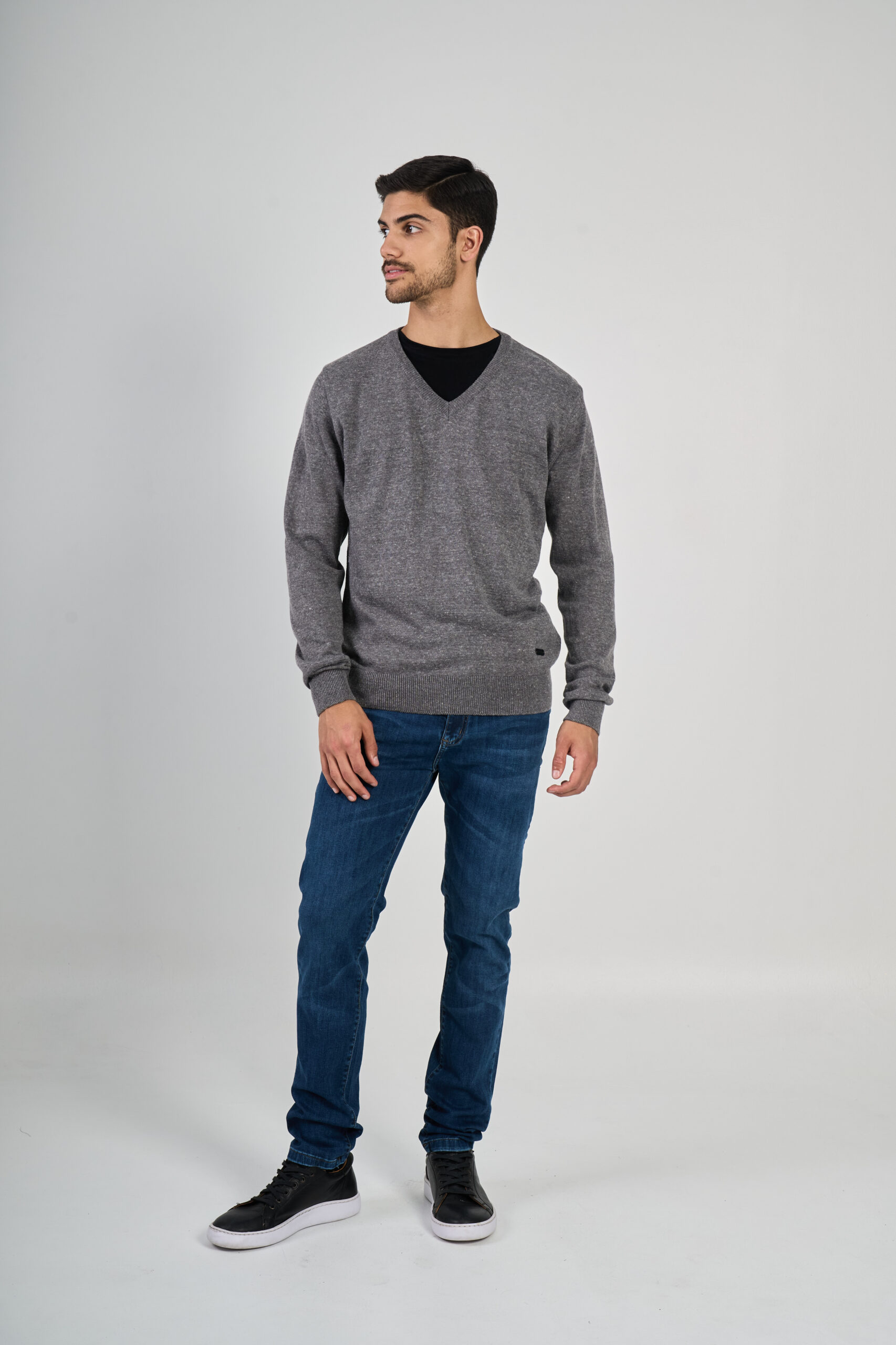 SWEATER ESCOTE V MENGUADO LISO - Imagen 3