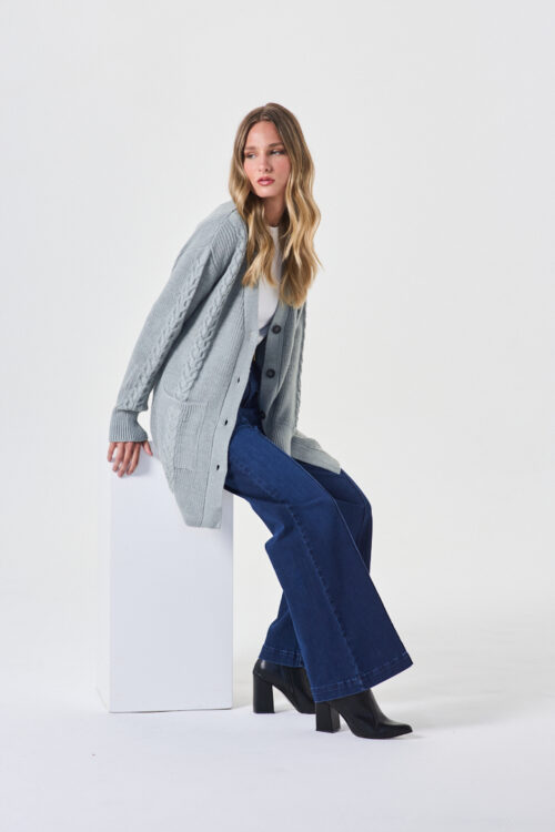 SWEATER CARDIGAN LARGO CON BOLSILLOS
