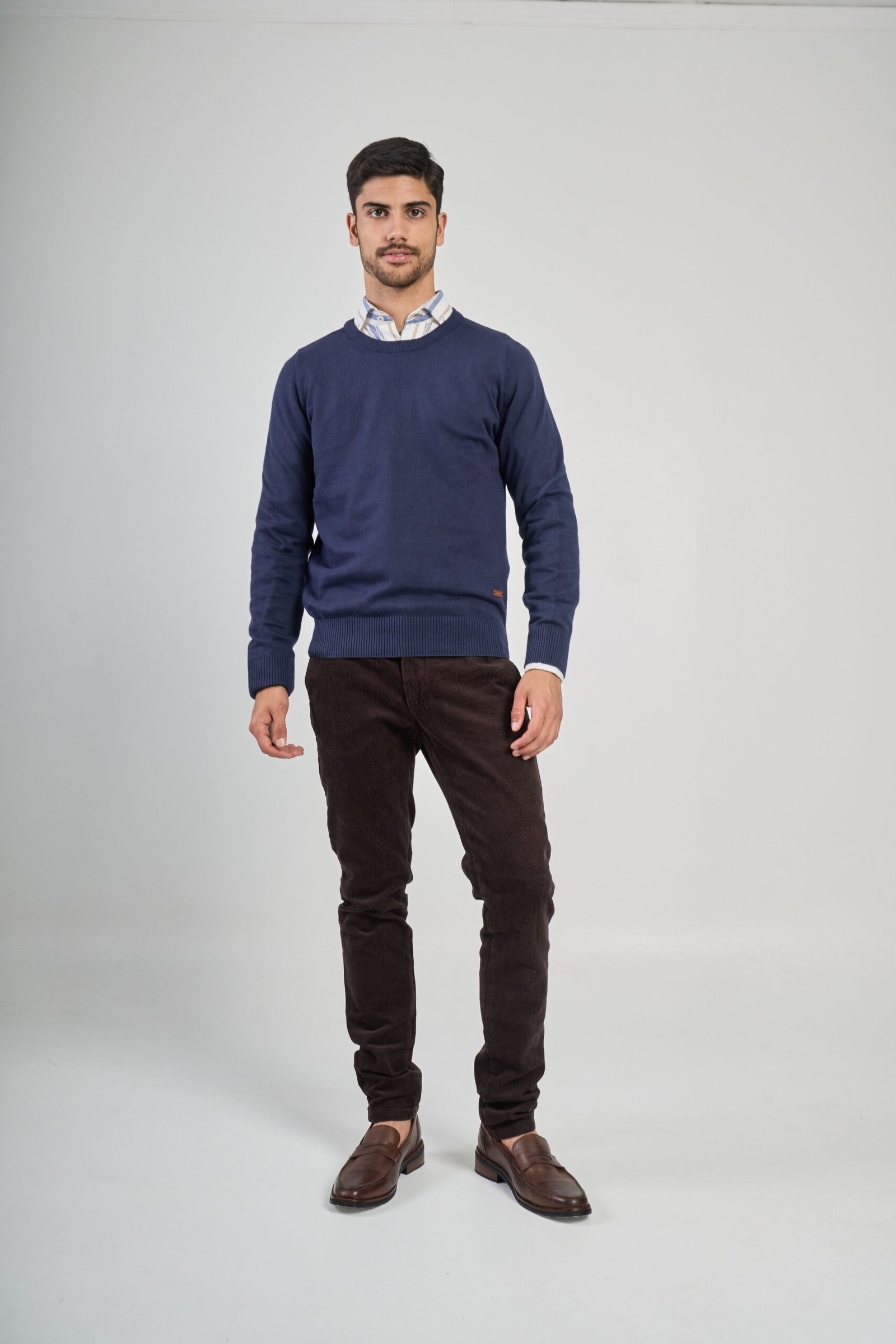 PANTALÓN CORDEROY CHINO - Imagen 3
