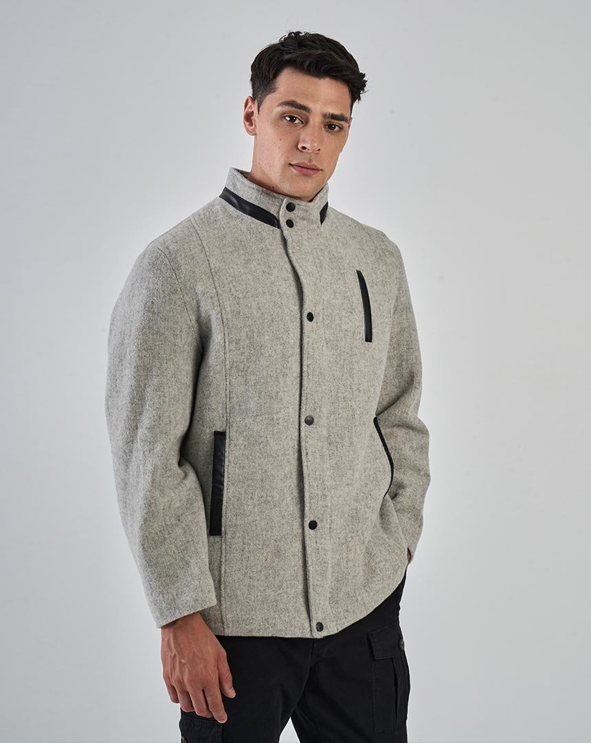 GABAN CORTO CON MATELASSE Y CIERRE COMBINADO - Imagen 4