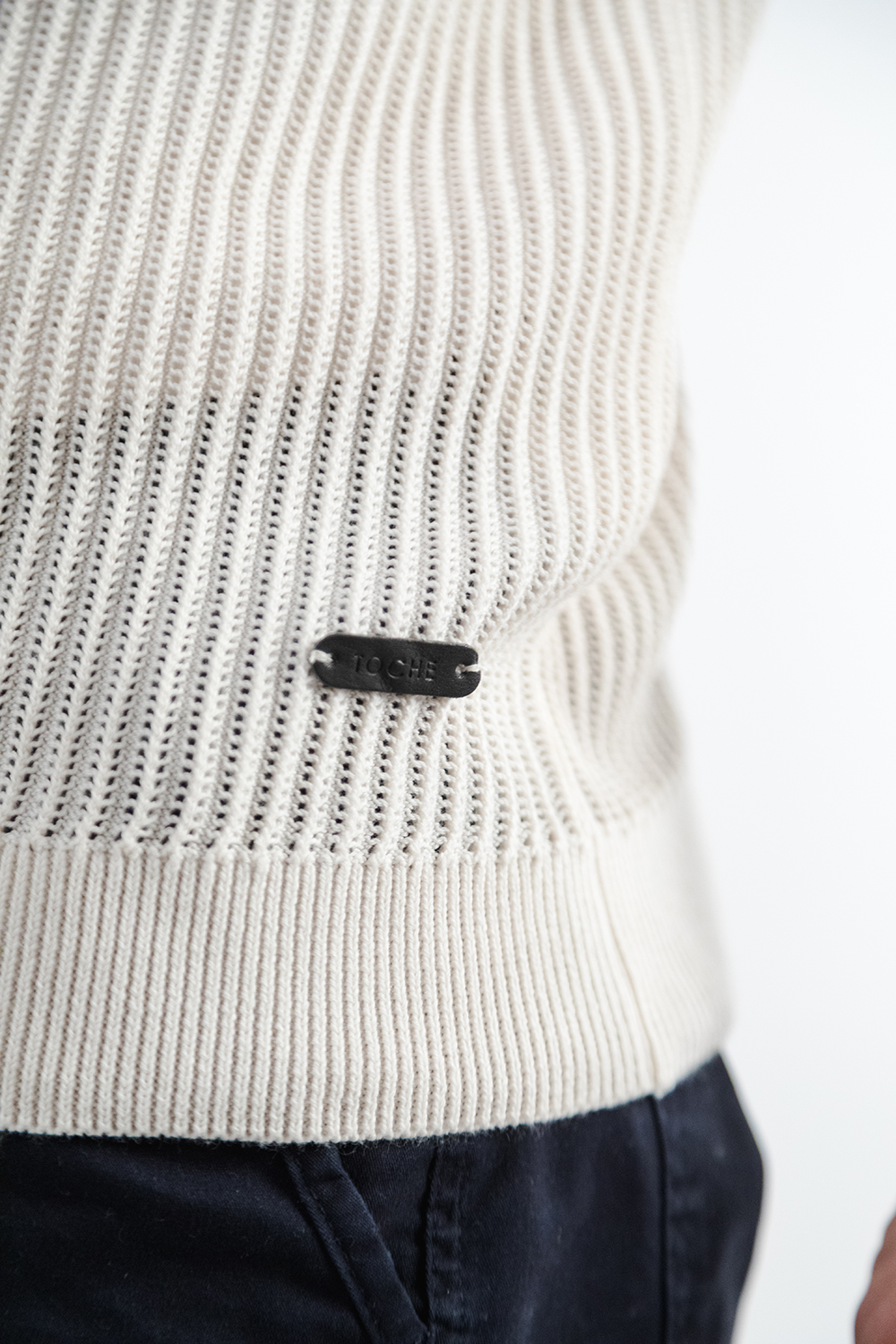 SWEATER CUELLO REDONDO CALADO - Imagen 3